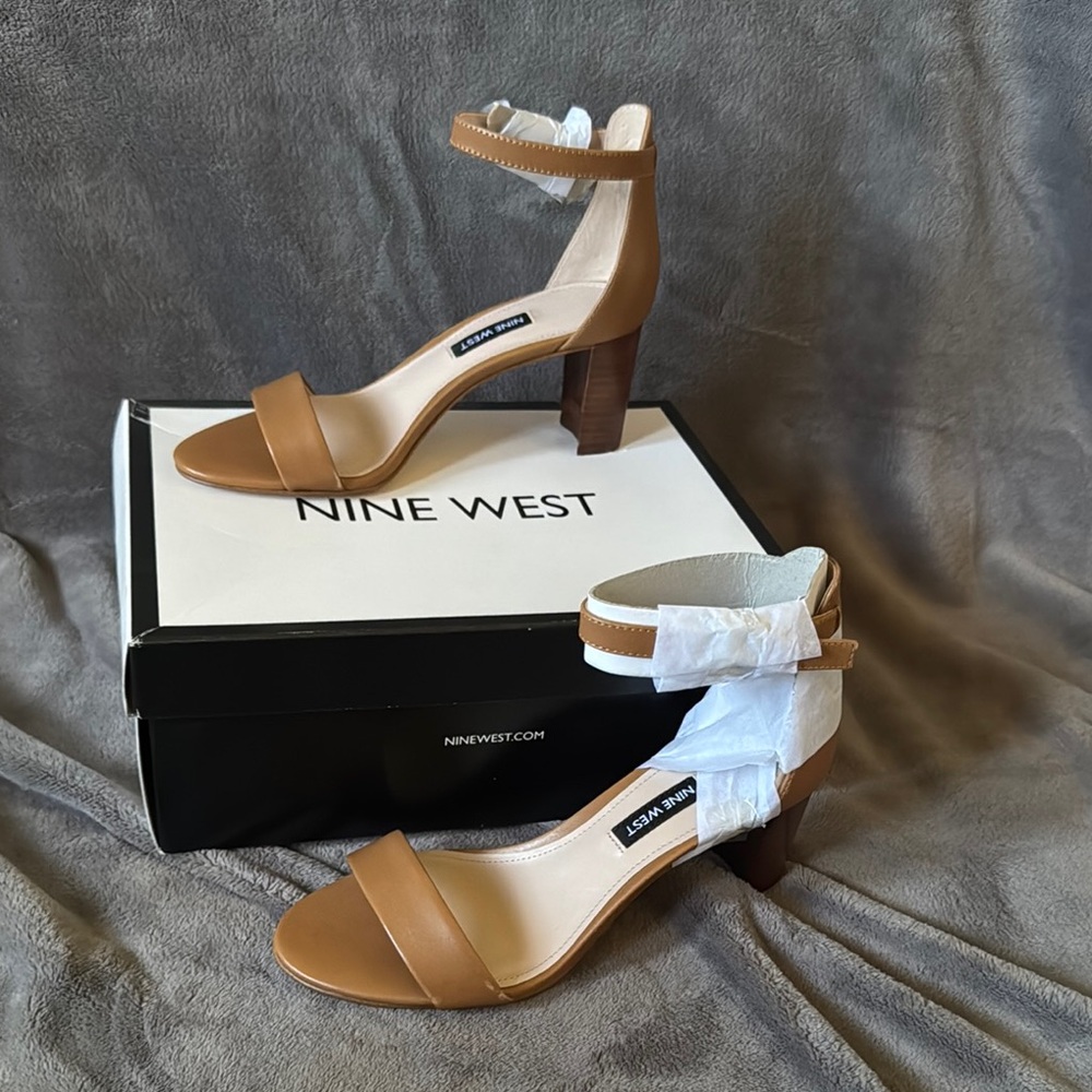 Nine West Women's Tan Block Heel Sandals New with box.
